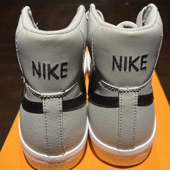 Nike Blazers Mid ‘77 - Picture 4 of 4